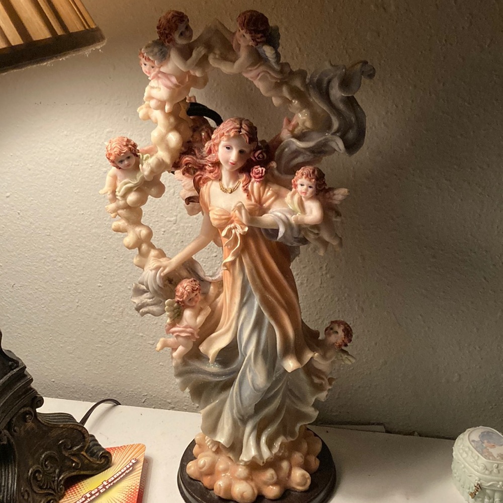 Antique Angels